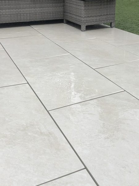 2cm thick Element Molten White Porcelain Tiles for outside use 60x90x2cm